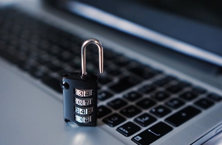 Wat is het verschil tussen ISO 27001 en ISO 27002?